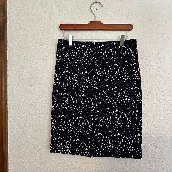 Margaret M Slimming Pencil Skirt-Black & White - Size‎ Medium - Picture 9 of 10